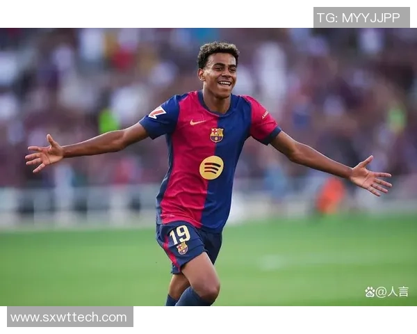 模仿足球球星的一天：从晨跑到赛场背后的辛勤与坚持