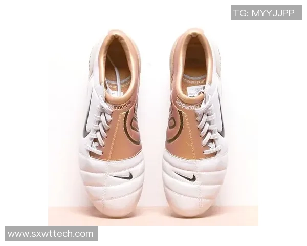 球星偏爱哪种足球鞋？揭秘他们的穿鞋选择与背后秘密